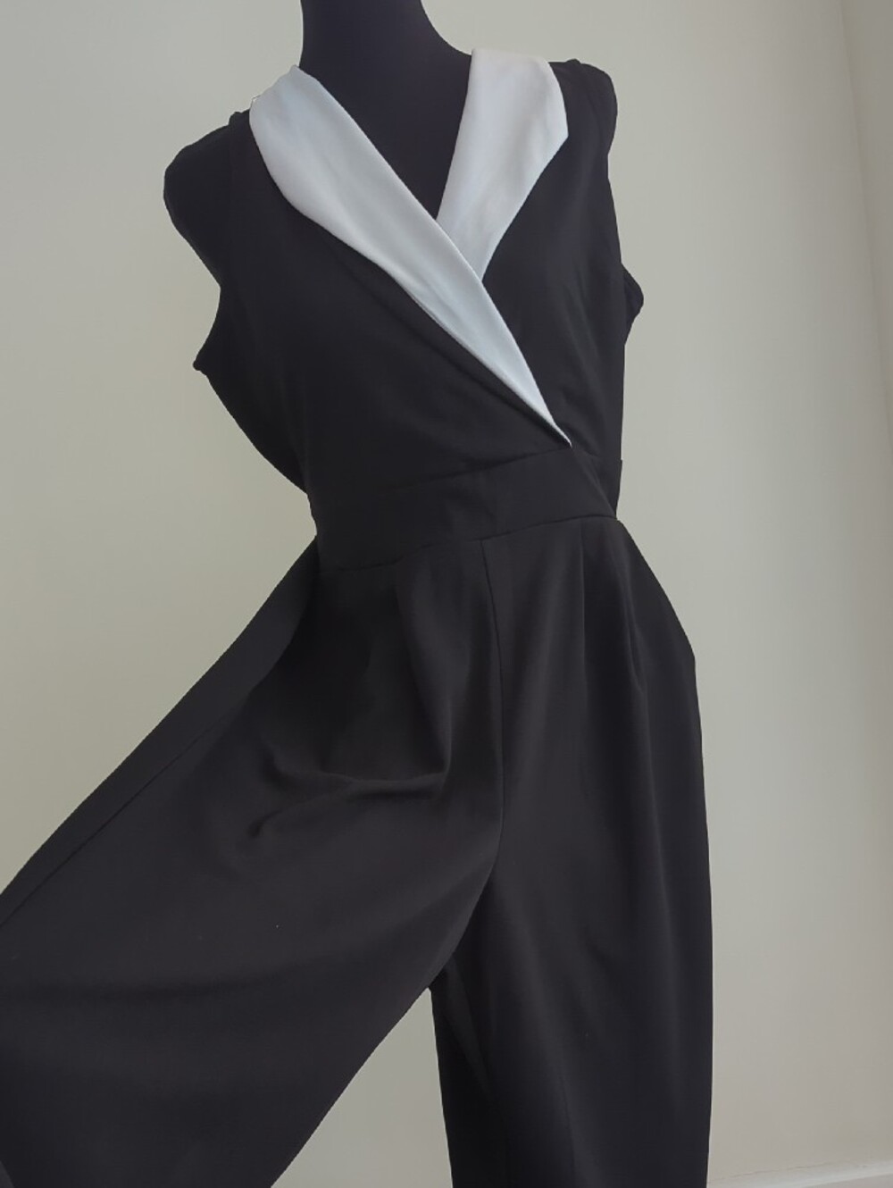 Vintage Wrapper Black & White Tuxedo Colorblock Faux Wrap Jumpsuit SIZE 10